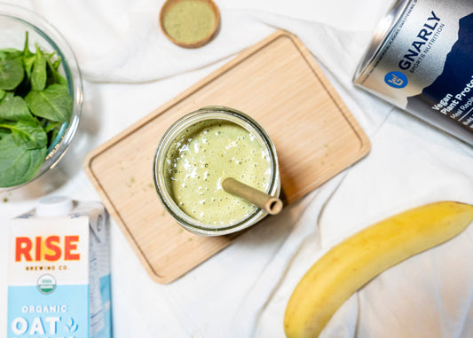 Buzzing Banana Matcha Smoothie / Gnarly Nutrition & RISE Brewing Recipe